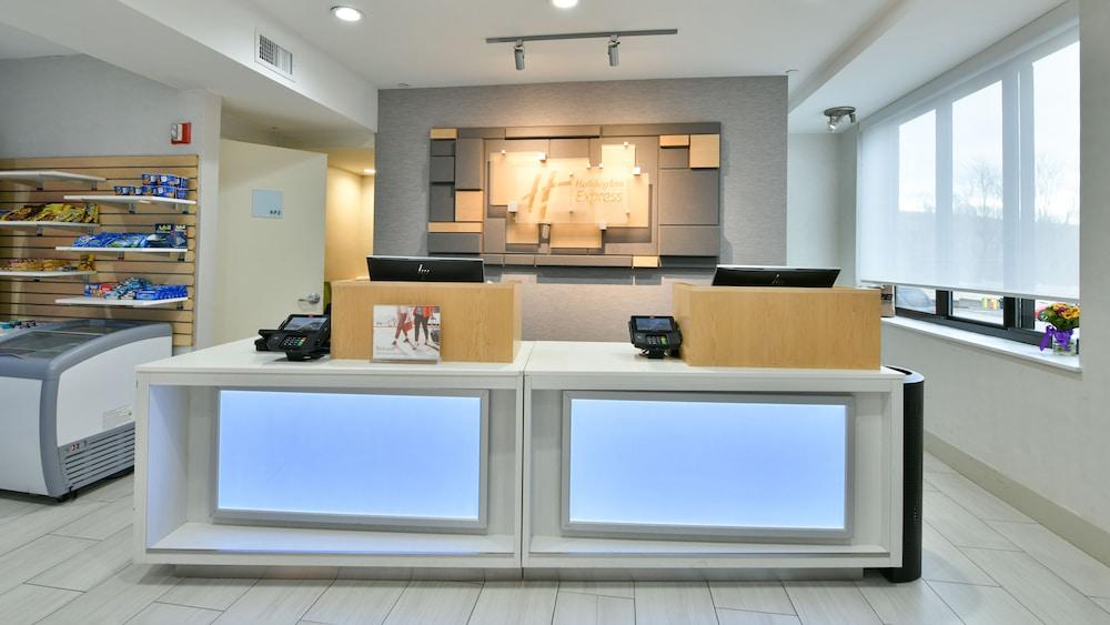 Holiday Inn Express Staten Island West New York Exterior foto