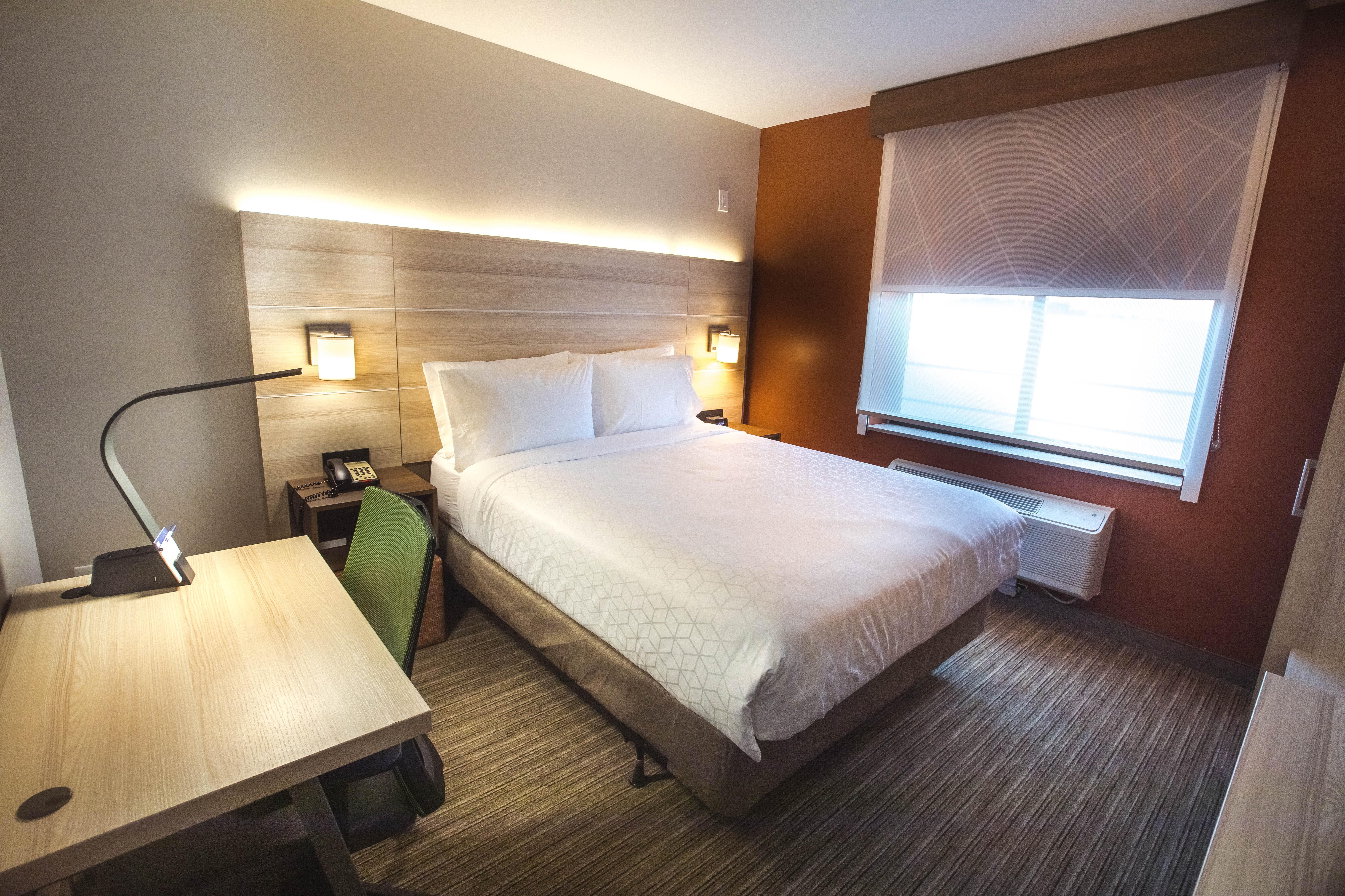 Holiday Inn Express Staten Island West New York Exterior foto