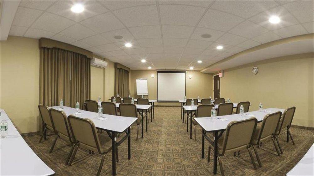 Holiday Inn Express Staten Island West New York Exterior foto