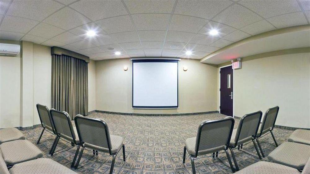 Holiday Inn Express Staten Island West New York Exterior foto