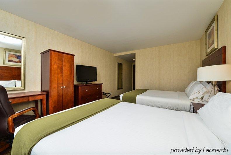 Holiday Inn Express Staten Island West New York Exterior foto