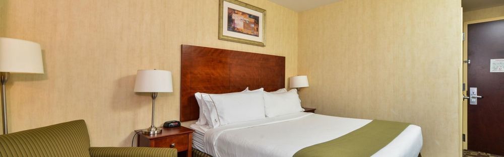 Holiday Inn Express Staten Island West New York Exterior foto